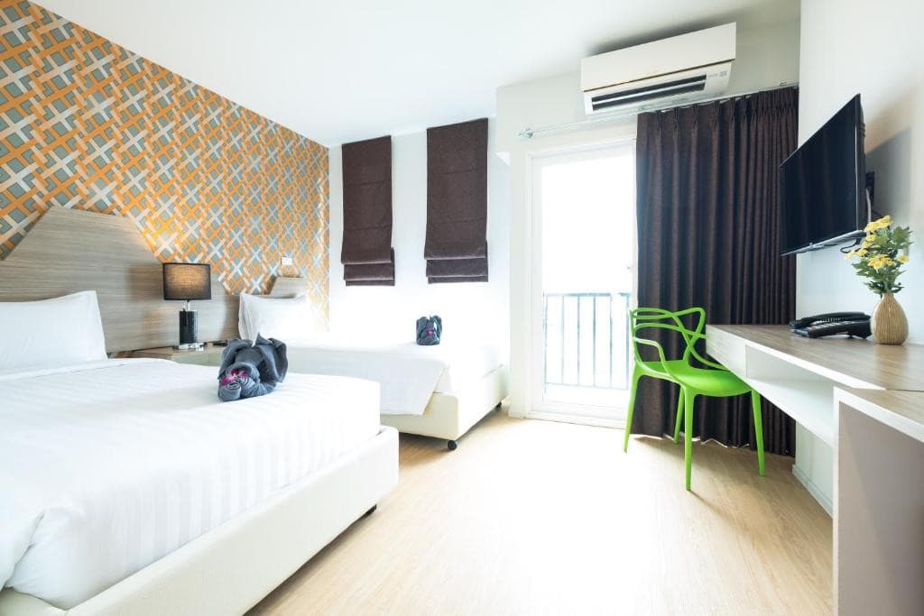 P-PLUS HOTEL