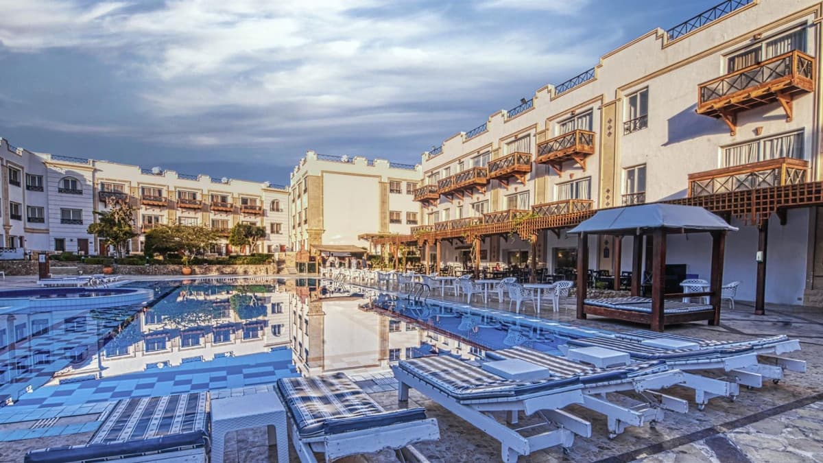 Falcon Naama Star Hotel