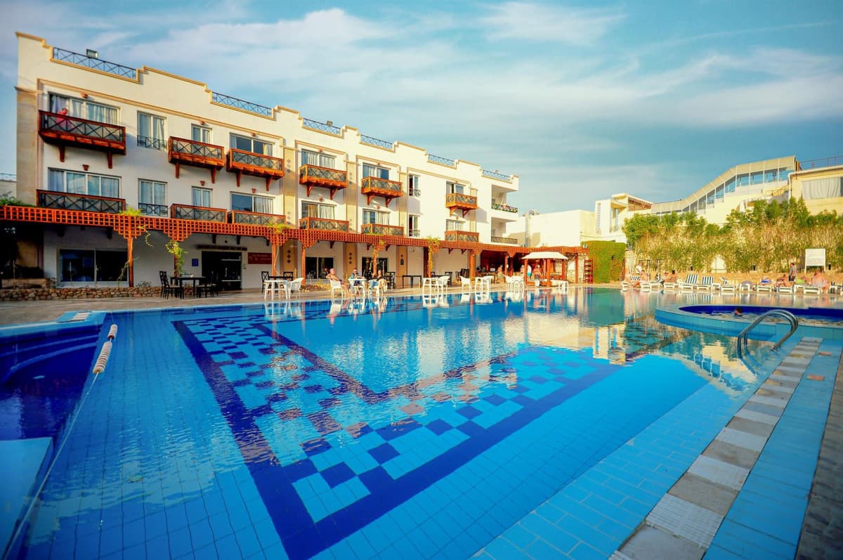 Falcon Naama Star Hotel