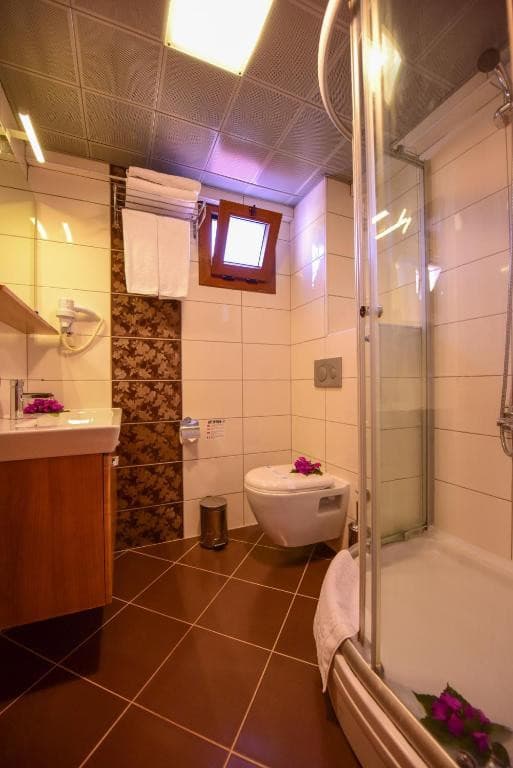 Perdikia Hill Hotels & Villas