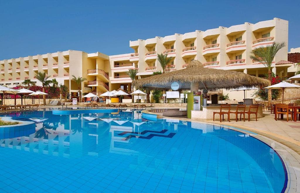 Doubletree By Hilton Sharks Bay Resort 4*