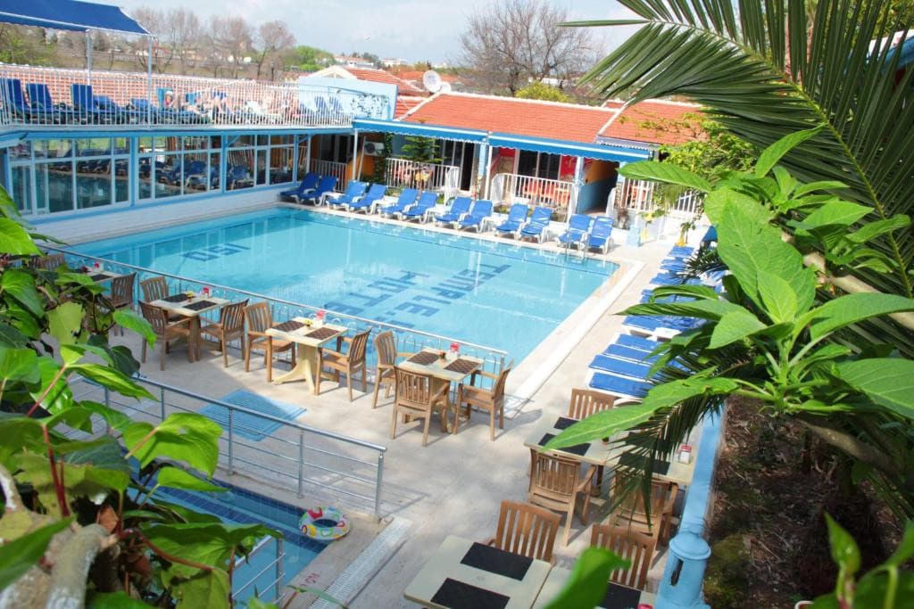 Temple Side Hotel