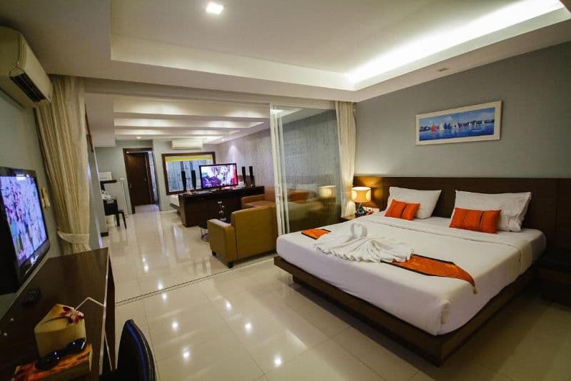 Platinum Hotel