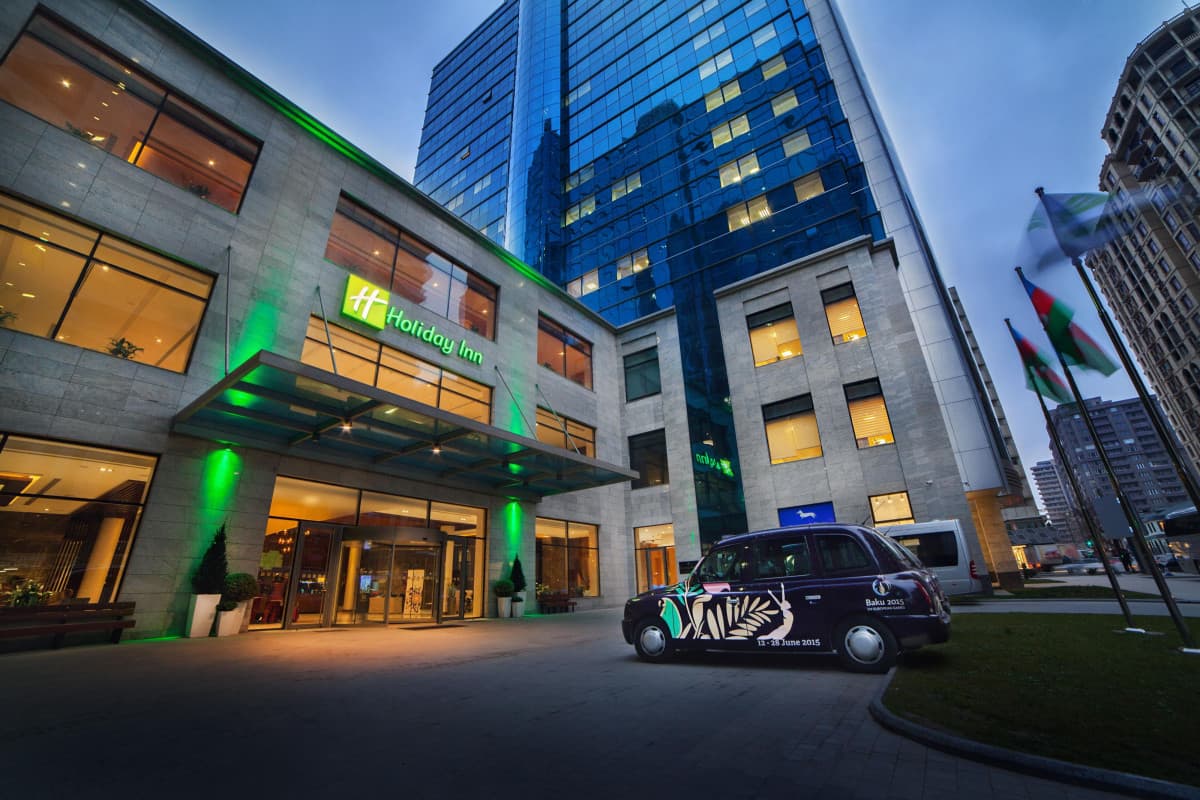 HOLIDAY INN