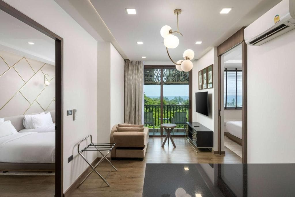 PROUD KARON BEACH PHUKET TRADEMARK COLLECTION BY WYNDHAM (THE)