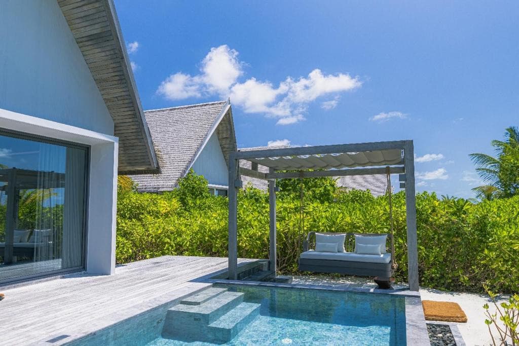 MADIFUSHI PRIVATE ISLAND
