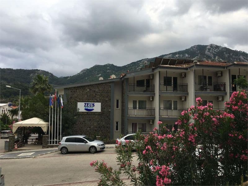 Zeus Turunc Hotel