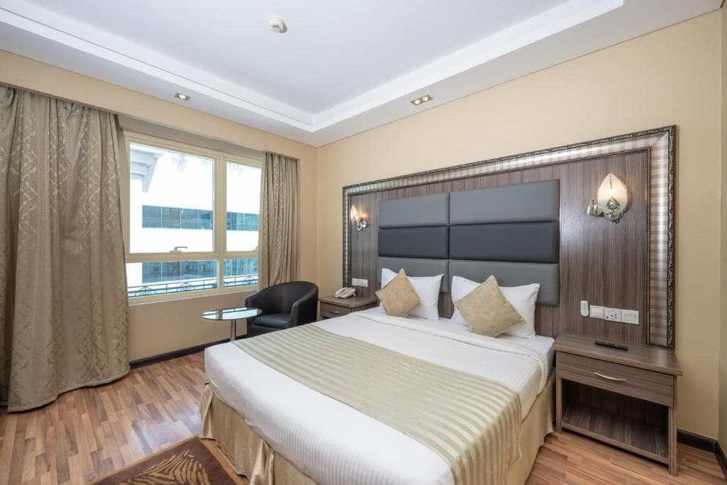 PEARL SWISS HOTEL - FOUR APPLE HOTELS