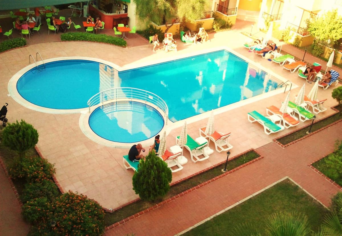 Summer Rose Hotel
