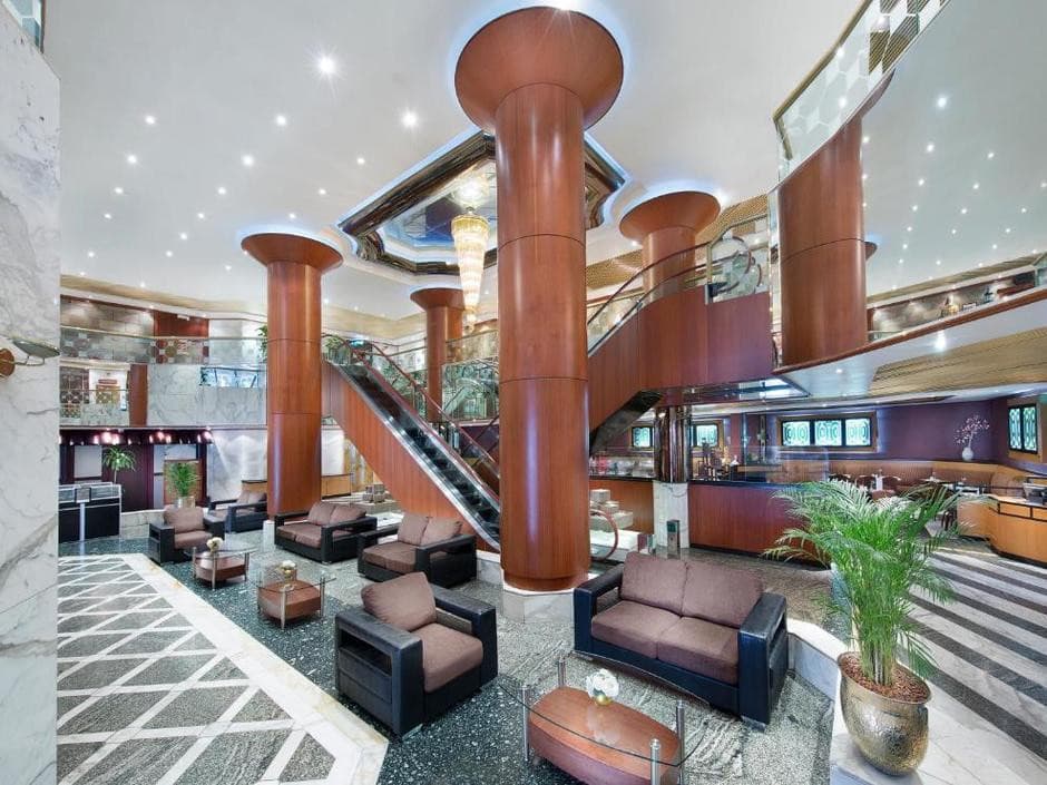 Admiral Plaza Hotel