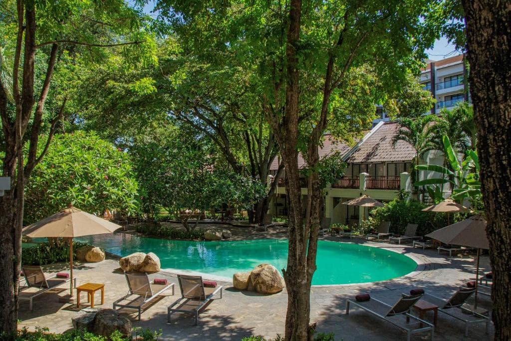 Woodlands Hotel & Resort